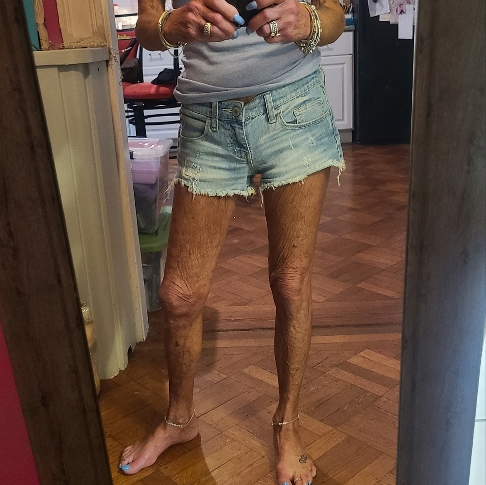 Mossimo Denim Jean Shorts, Low Rise SZ 7 Juniors